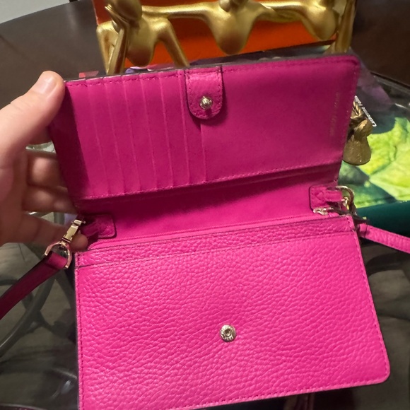 Michael Kors Fuchsia Pebbled Leather Crossbody Wallet Purse - Picture 2 of 3
